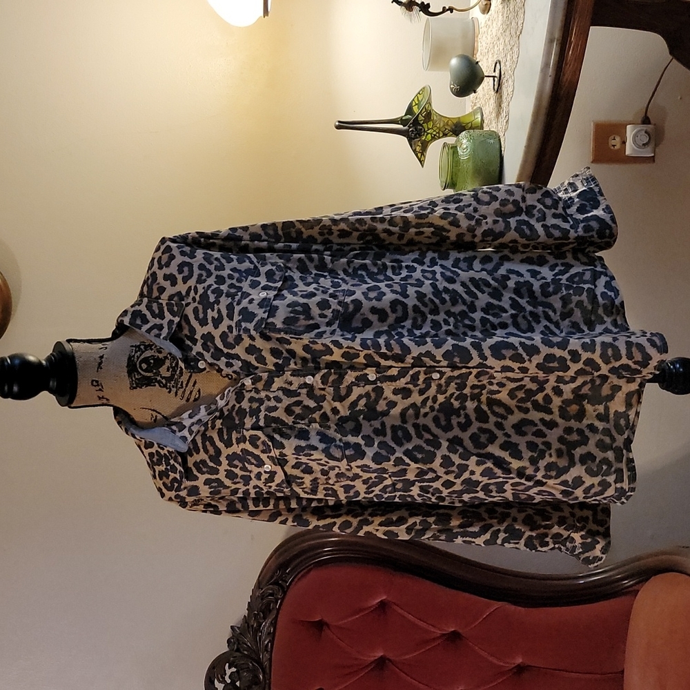 St. Johns Bay Tiger Print shirt 2X